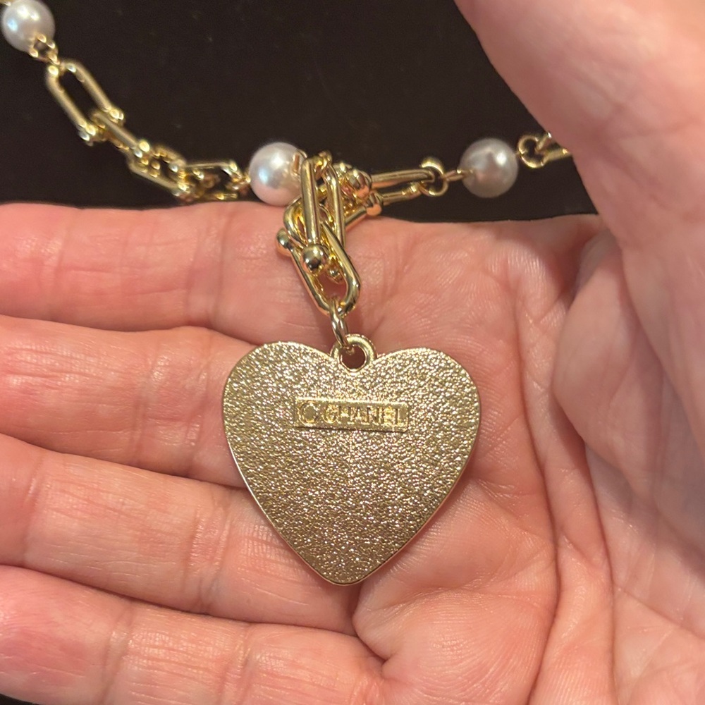 Gold-Plated & Pearl Chain Necklace with Designer Pink Heart Pendant - Picture 3 of 5